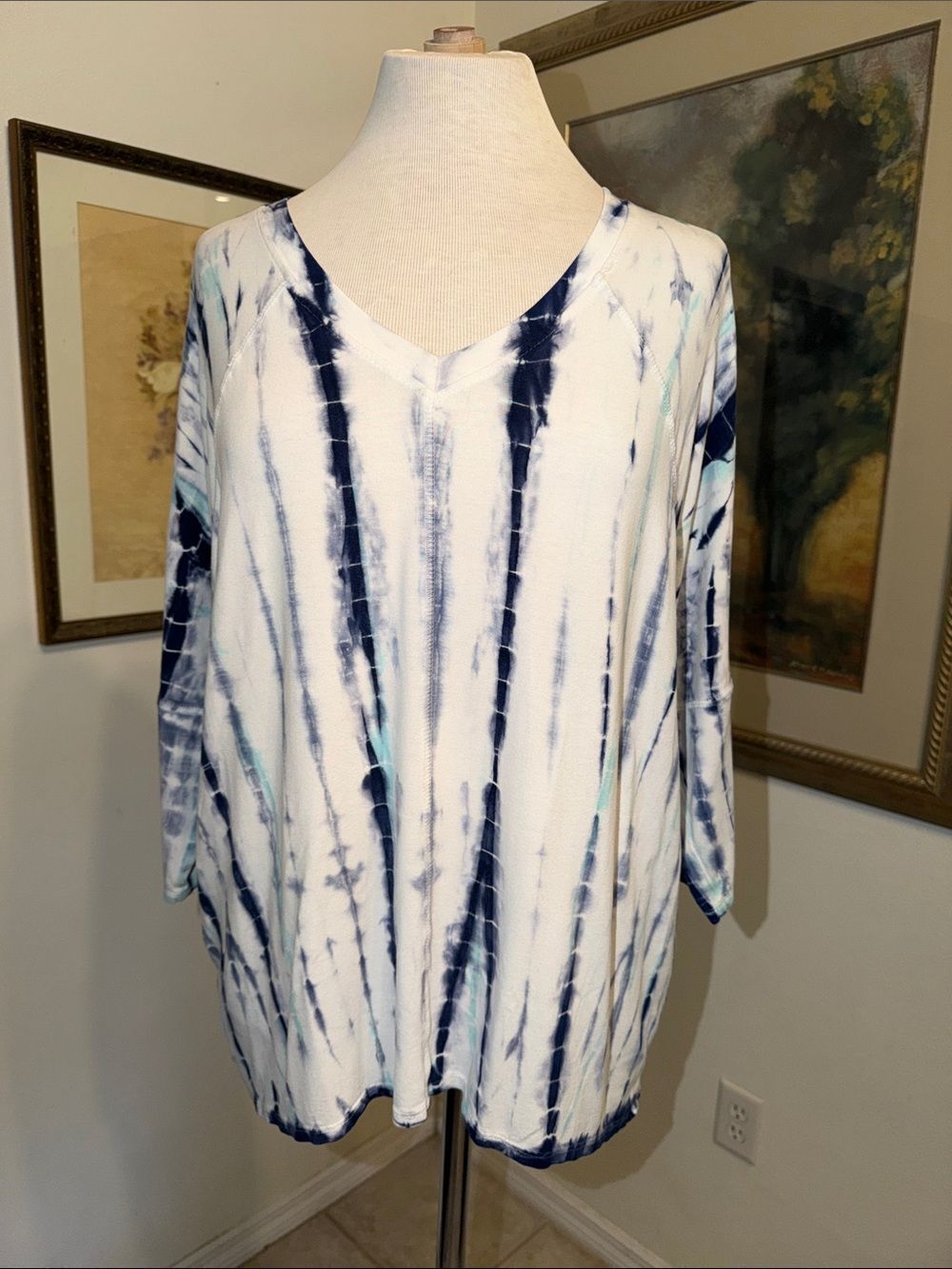 Impulse California White/Navy/Teal Tie-Dye V-Neck Top Size XL